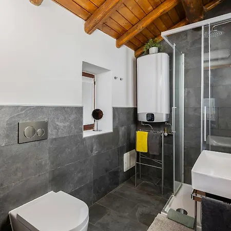 Alba Apartament *