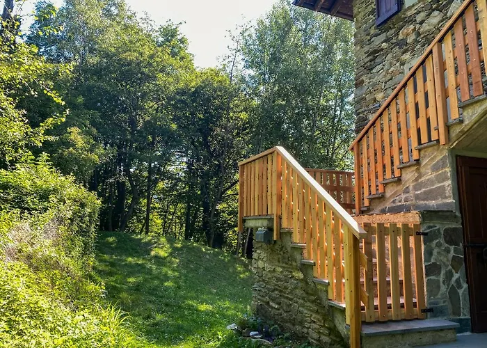 Casa Alba Livo (Lombardy)